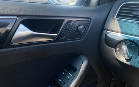 Volkswagen Jetta VI, 2016 год, 1 210 000 рублей, 14 фотография