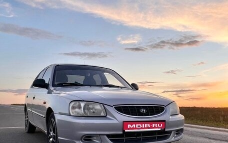Hyundai Accent II, 2004 год, 390 000 рублей, 1 фотография