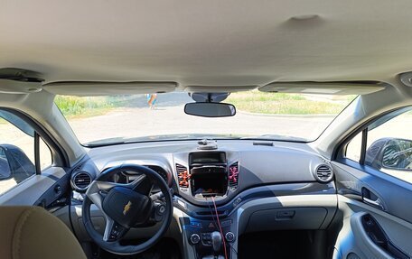 Chevrolet Orlando I, 2012 год, 900 000 рублей, 4 фотография