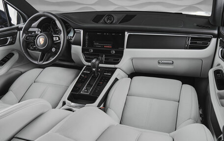 Porsche Macan I рестайлинг, 2024 год, 13 500 000 рублей, 17 фотография