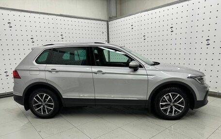 Volkswagen Tiguan II, 2020 год, 4 380 000 рублей, 4 фотография