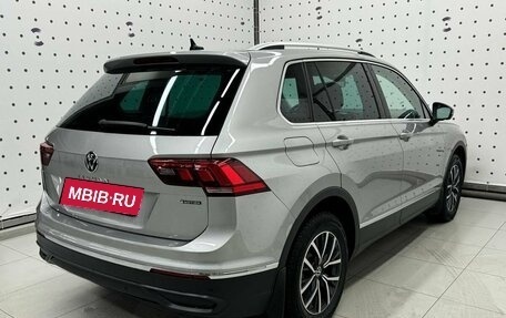 Volkswagen Tiguan II, 2020 год, 4 380 000 рублей, 5 фотография