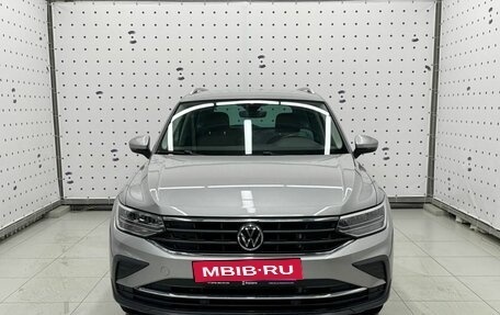 Volkswagen Tiguan II, 2020 год, 4 380 000 рублей, 2 фотография