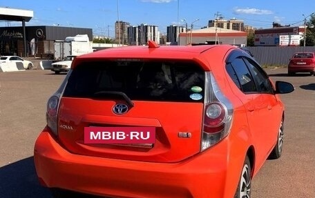 Toyota Aqua I, 2013 год, 950 000 рублей, 4 фотография