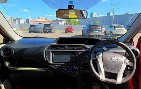 Toyota Aqua I, 2013 год, 950 000 рублей, 9 фотография