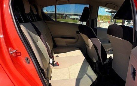 Toyota Aqua I, 2013 год, 950 000 рублей, 12 фотография