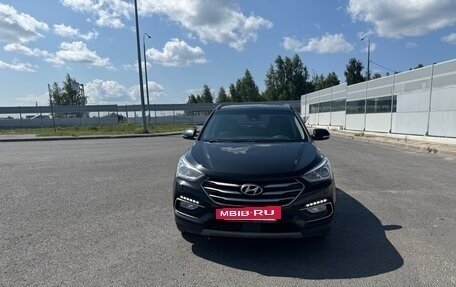Hyundai Santa Fe III рестайлинг, 2018 год, 2 230 000 рублей, 2 фотография
