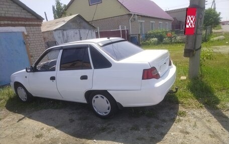 Daewoo Nexia I рестайлинг, 2010 год, 435 000 рублей, 3 фотография
