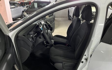 Renault Logan II, 2016 год, 695 000 рублей, 19 фотография
