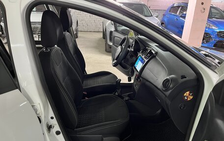 Renault Logan II, 2016 год, 695 000 рублей, 22 фотография