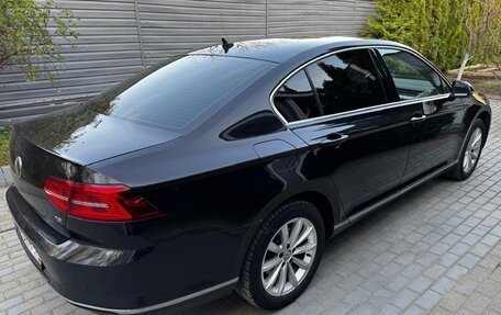 Volkswagen Passat B8 рестайлинг, 2017 год, 2 000 000 рублей, 4 фотография