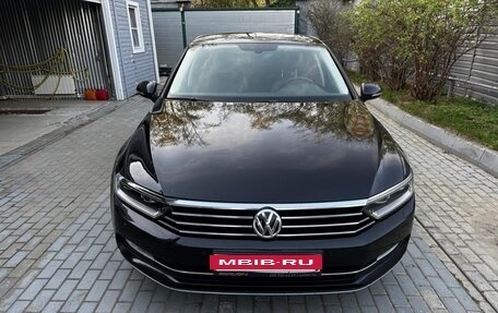 Volkswagen Passat B8 рестайлинг, 2017 год, 2 000 000 рублей, 2 фотография