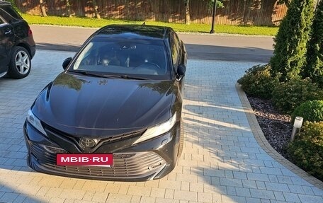 Toyota Camry, 2019 год, 2 999 000 рублей, 4 фотография
