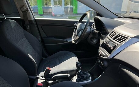 Hyundai Solaris II рестайлинг, 2015 год, 770 000 рублей, 9 фотография