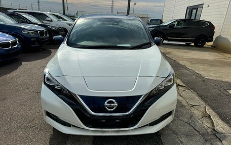 Nissan Leaf II, 2018 год, 1 750 000 рублей, 6 фотография
