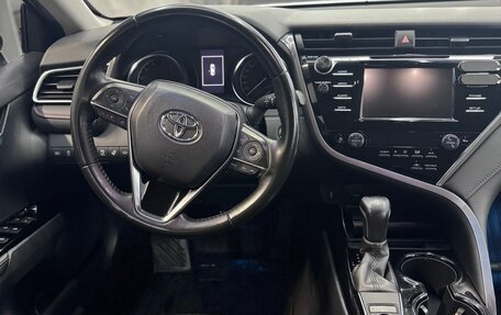 Toyota Camry, 2020 год, 3 000 000 рублей, 8 фотография