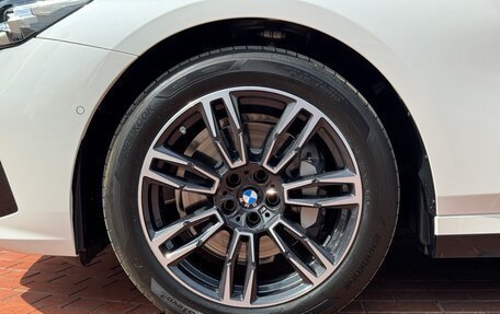 BMW 5 серия, 2024 год, 5 990 000 рублей, 9 фотография