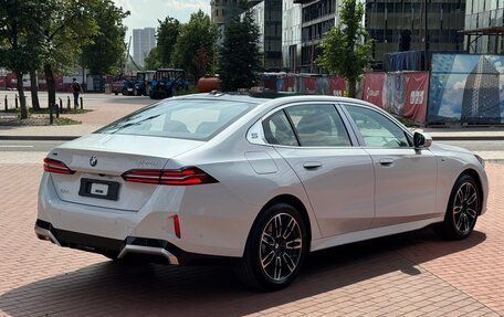 BMW 5 серия, 2024 год, 5 990 000 рублей, 7 фотография
