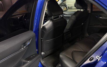 Toyota Camry, 2021 год, 3 150 000 рублей, 4 фотография
