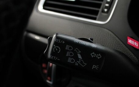 Volkswagen Jetta VI, 2012 год, 995 000 рублей, 11 фотография