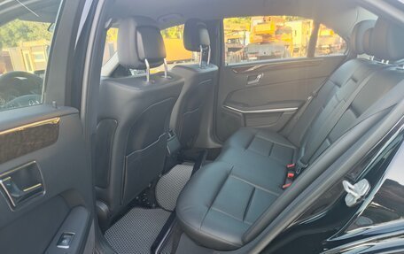 Mercedes-Benz E-Класс, 2011 год, 1 400 000 рублей, 8 фотография