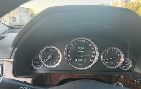 Mercedes-Benz E-Класс, 2011 год, 1 400 000 рублей, 10 фотография