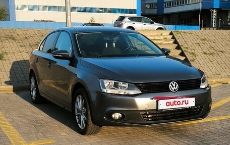 Volkswagen Jetta VI, 2014 год, 1 500 000 рублей, 11 фотография