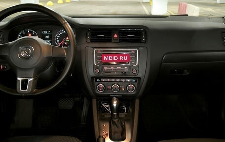 Volkswagen Jetta VI, 2014 год, 1 500 000 рублей, 8 фотография