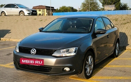 Volkswagen Jetta VI, 2014 год, 1 500 000 рублей, 10 фотография