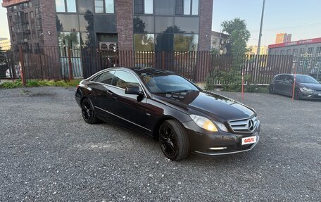 Mercedes-Benz E-Класс, 2011 год, 1 680 000 рублей, 4 фотография