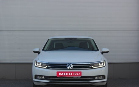 Volkswagen Passat B8 рестайлинг, 2016 год, 1 895 000 рублей, 3 фотография