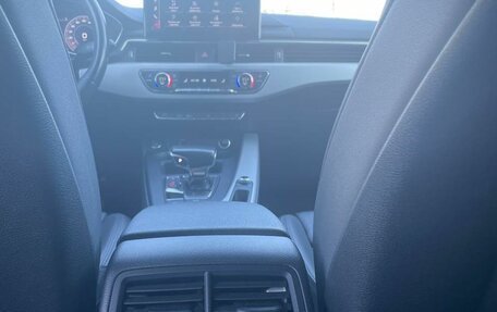 Audi A4, 2021 год, 3 175 000 рублей, 8 фотография