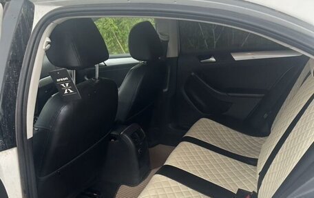 Volkswagen Jetta VI, 2013 год, 820 000 рублей, 3 фотография
