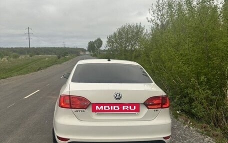Volkswagen Jetta VI, 2013 год, 820 000 рублей, 4 фотография