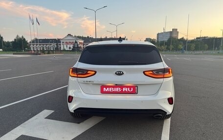 KIA cee'd III, 2018 год, 2 000 000 рублей, 3 фотография