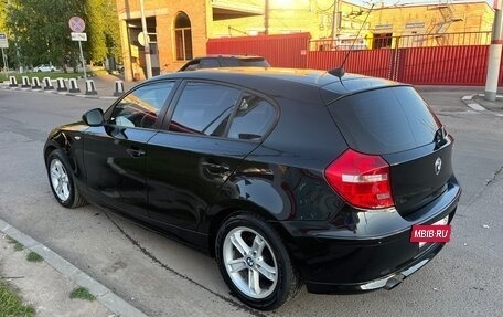 BMW 1 серия, 2010 год, 820 000 рублей, 3 фотография