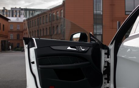Mercedes-Benz CLS AMG, 2015 год, 5 990 000 рублей, 28 фотография