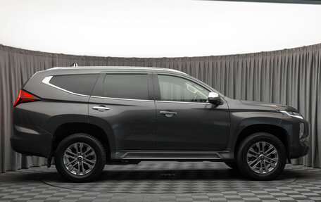 Mitsubishi Pajero Sport III рестайлинг, 2022 год, 4 150 000 рублей, 8 фотография