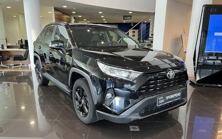 Toyota RAV4, 2021 год, 3 555 000 рублей, 7 фотография