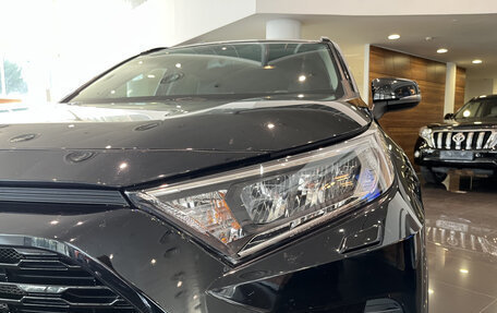 Toyota RAV4, 2021 год, 3 555 000 рублей, 21 фотография