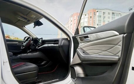 Haval F7x I, 2022 год, 2 100 000 рублей, 7 фотография
