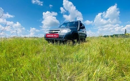 Chevrolet Niva I рестайлинг, 2014 год, 570 000 рублей, 3 фотография