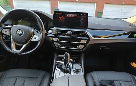 BMW 5 серия, 2021 год, 4 000 000 рублей, 11 фотография