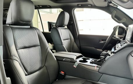 Toyota Land Cruiser, 2024 год, 12 300 000 рублей, 6 фотография