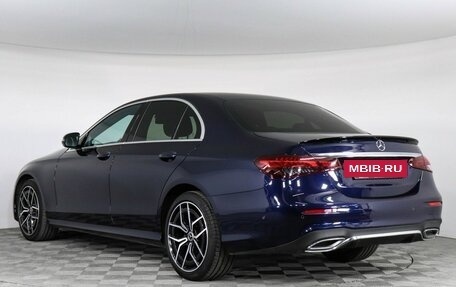 Mercedes-Benz E-Класс, 2020 год, 4 997 000 рублей, 7 фотография