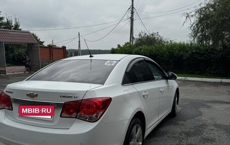 Chevrolet Cruze II, 2012 год, 650 000 рублей, 3 фотография