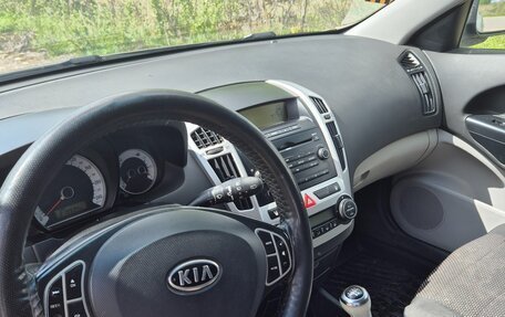 KIA cee'd I рестайлинг, 2009 год, 580 000 рублей, 7 фотография