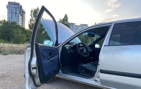 Mitsubishi Carisma I, 2002 год, 150 000 рублей, 2 фотография