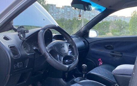 Mitsubishi Carisma I, 2002 год, 150 000 рублей, 6 фотография
