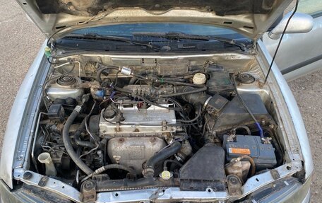 Mitsubishi Carisma I, 2002 год, 150 000 рублей, 3 фотография